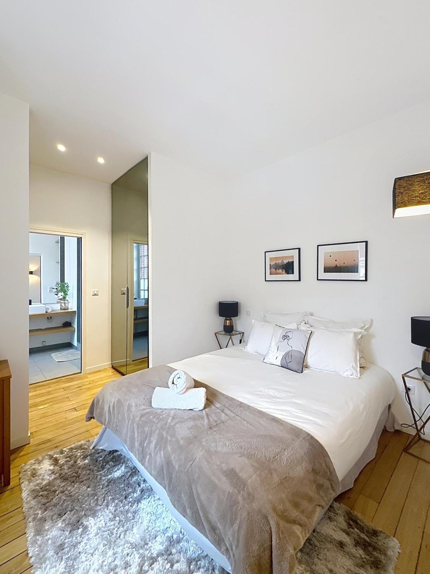 So Guest- Luxueux Appartement, Ancienne Maison De Champagne Proche Cathedrale Ρενς Εξωτερικό φωτογραφία